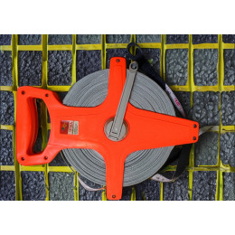 Рулетка спортивная 100 м с ручкой